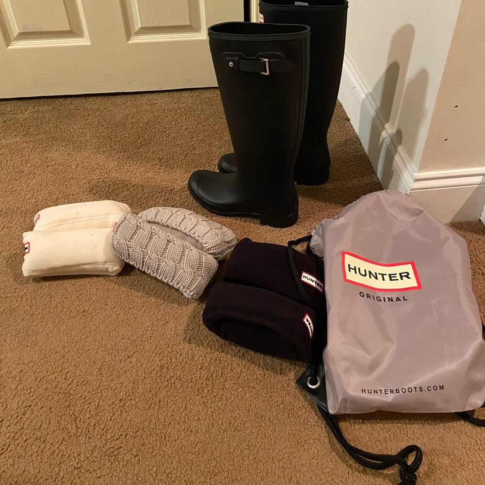 Hunter Original Tour Packable Rain Boots & 3x sock